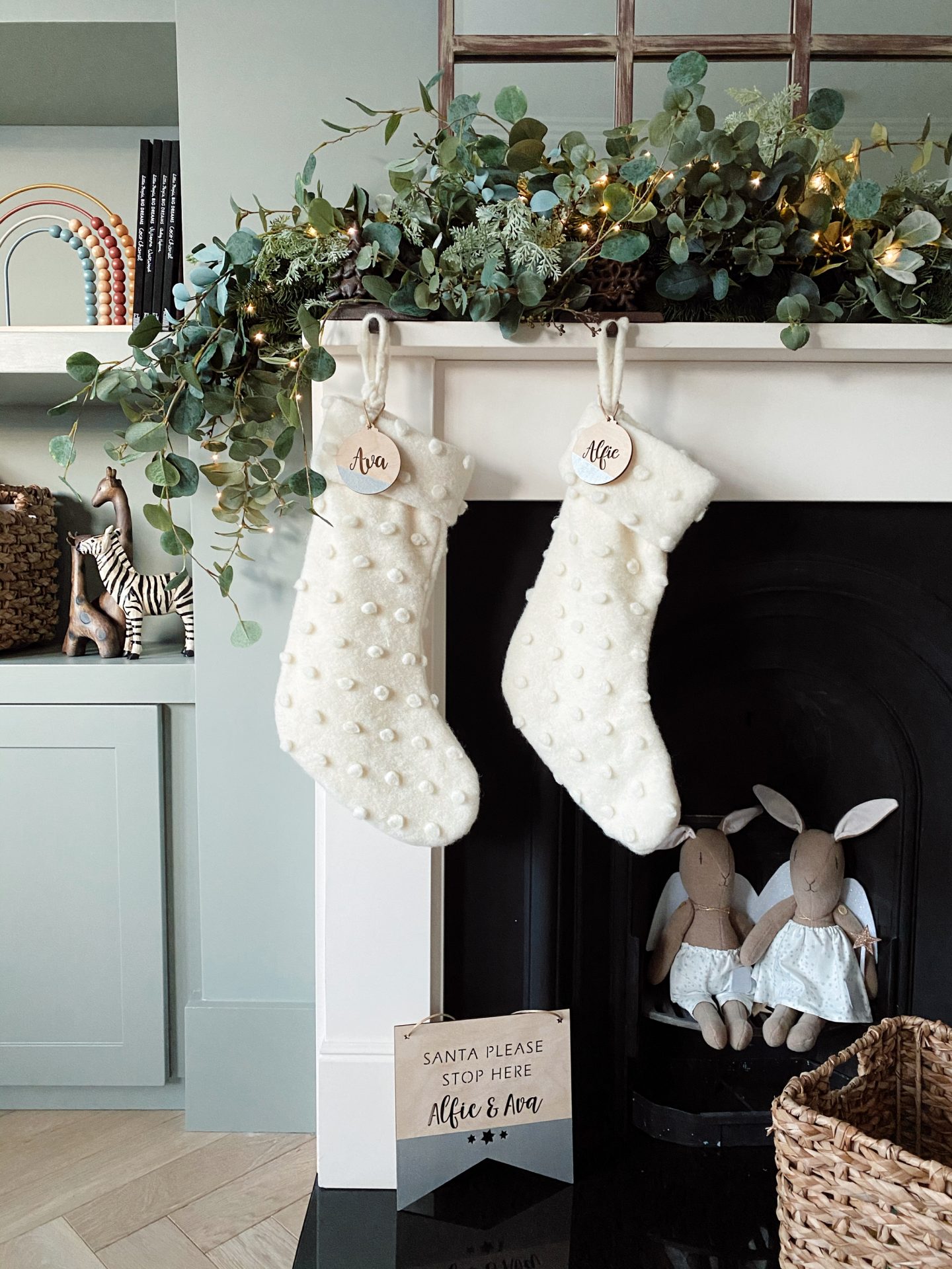 FESTIVE HOME DECOR - We Are Twinset